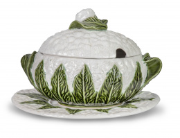 728.  Sopera de cerámica en forma de coliflor.Portugal, S. XX.