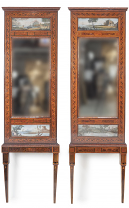 603.  Par de consolas y espejos con escenas pintadas bajo cristal, de madera de palo de rosa, limoncillo y tapa de mármol.Trabajo italiano, h. 1800.