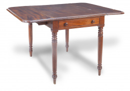 625.  Mesa de alas de madera de caoba.Inglaterra, S. XIX.