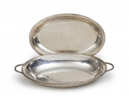 635.  Fuente mantenedor de plata en su color de forma oval. Con marcas.Londres, h. 1899.