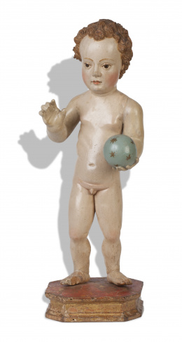 533.  Niño Jesús en madera tallada y policromada.Sobre peana de madera tallada y dorada.Trabajo español, S. XVIII.