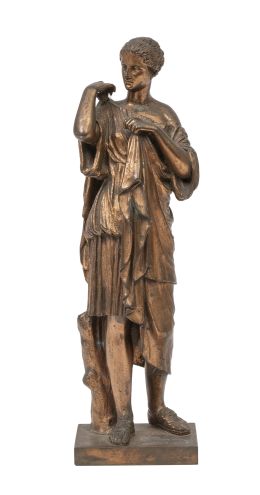 605.  Artemisa o Diana de Gabios.Escultura de bronce dorado. Firmada.Ron Liod Sauvage, Francia, finales del S. XIX - principios del S. XX.