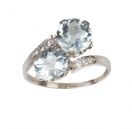 101.  Sortija tu y yo con aguamarinas de talla redonda y diamantes en los brazos de la montura