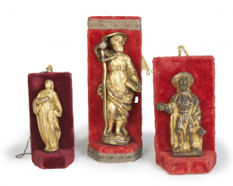 813.  Lote de tres bronces de santos.España S. XVI-XVII