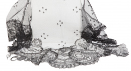 977.  Velo de misa en encaje negro, pp. del S. XX.