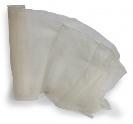 946.  Fragmento de tejido de piña en beige.Filipinas, ff. del S. XIX - pp. del S. XX.