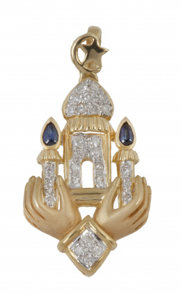158.  Prog. 61502. Colgante Taj Mahal de brillantes y zafiros marquis sostenido por manos 