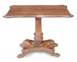 969.  Mesa Guillermo IV en madera de palo santo.Inglaterra, S. XIX. 