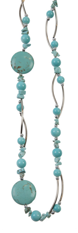 360.  Lote de collar de turquesa y  entrepiezas en plata y collar de piedra azul