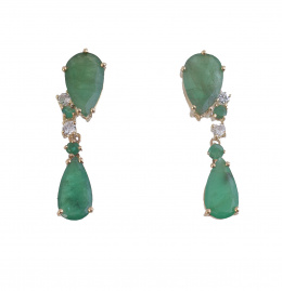 129.  Prog. 69633. Pendientes largos con perillas de esmerladas unidas por banda lateral de brillantes y esmeraldas alternos