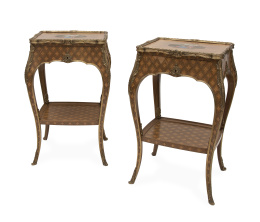 1207.  Pareja de mesas de decoración geométrica de estilo Luis XV, bronces dorados aplicados y pintura en la tapa.Francia, S. XX.