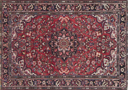 571.  Alfombra en lana de campo rojo y cartucho central con flores.Kula, Turquía.