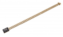 118.  Gargantilla de eslabón barbado macizo con centro rectangular en ónix con letra "M" de brillantes central