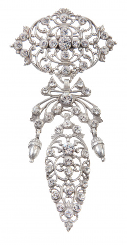 346.  Broche colgante popular de plata y strass de tres cuerpos articulados con dos bellotas colgando