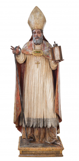583.  San Nicolás de Bari.Escultura en madera tallada, policromada y dorada.Trabajo español, S. XVII.