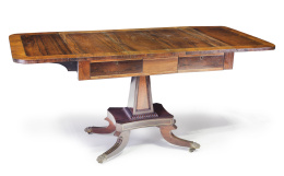 592.  "Sofa-table" regencia de madera de palo santo y madera tallada.Trabajo inglés, h. 1820 - 1830