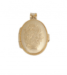 237.  Colgante portafotos oval con flores grabadas en anverso, y reverso liso