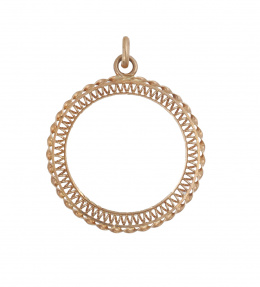 184.  Colgante circular con decoración calada de cordoncillo espiral y exterior de cordoncillo rizado