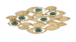 111.  Broche años 70 con malaquitas en piezas ojivales a diferentes alturas