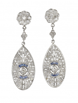 305.1.  Pendientes largos estilo Art-Decó con lágrima de brillantes y zafiros calibrados, colgante de rosetón de brillantes 