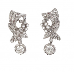 340.  Pendientes largos años 50 con brillante colgante de abanicos entrecruzados de brillantes