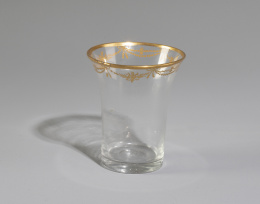 1278.  Vaso de vidrio incoloro con guirnaldas doradas. La Granja, período clasicista, (1787 - 1810).