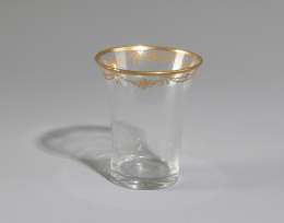 1278.  Vaso de vidrio incoloro con guirnaldas doradas. La Granja, período clasicista, (1787 - 1810).