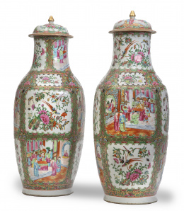 1183.  Pareja de jarrones en porcelana esmaltada de la familia rosa.Cantón, S. XIX.