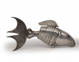 1346.  Pez articulado en plata, pp. del S. XX.