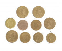 359.  Conjunto de diez monedas de oro de varios países y épocas