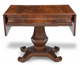 1211.  "Sofá table" de madera de caoba y palma de caoba.Época Bierdemeier, h. 1835 - 1840.