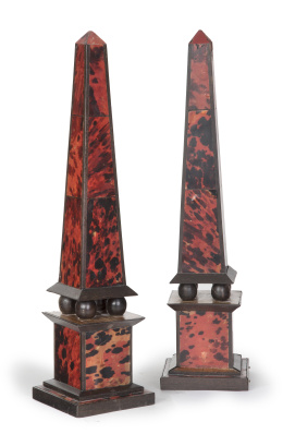 1322.  Pareja de obeliscos de madera y carey.S. XIX.