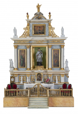 1179.  Maqueta de retablo de madera tallada, estucada y dorada.Trabajo español, S. XIX.