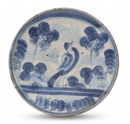 506.  Salvilla de cerámica esmaltada en azul de cobalto con pajarito entre árboles.Teruel, S. XVIII.