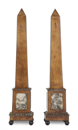 1329.  Pareja de obeliscos de madera y placas de mármol jaspeado aplicadas, S. XIX.