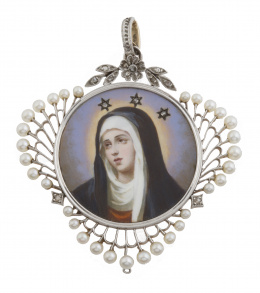 106.  Medalla colgante Belle Epoque, con Virgen central de esmalte adornada con diamantes