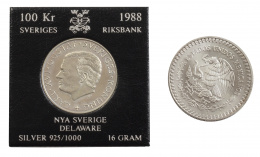 358.  Lote de dos monedas de plata