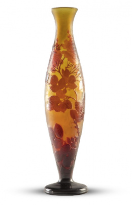 419.  Emile Gallé (Nancy 8 de mayo de 1846 - 23 de septiembre de 1904).Jarrón Art-nouveau de cristal con decoracion de flores talladas al camafeoFirmado.