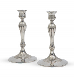 973.  Pareja de candeleros de plata, ley 925.S. XX.