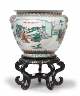 1101.  Pecera de porcelana decorada con las cuatro "Cuatro Artes" , con esmaltes de la familia verde.China, S. XIX.            