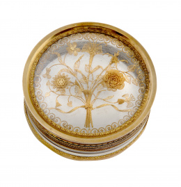 267.  Caja francesa de ff S. XVIII pp. S. XIX de cristal y oro con ramo de filigrana de oro inscrito en tapa de cristal.