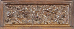 352.  Fragmento de madera de roble tallada en bajo relieve.España, S. XVI.