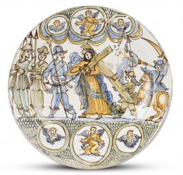 360.  Plato en cerámica polícroma con Cristo camino al Calvario. Talavera, S. XVII.