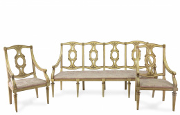 494.  Juego de doce sillas Carlos IV y un canapé en madera tallada, policomada y dorada.Trabajo levantino, ff. del S. XVIII.