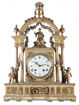 1124.  Reloj de pórtico en madera tallada, policromada y dorada.Posiblemente Suecia, ff. del S. XVIII - pp. del S. XIX.