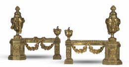 1122.  Defensa de chimenea de bronce dorado de estilo Luis XVI.Francia, S. XIX.