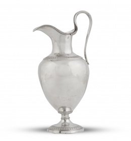 1258.  Jarro de plata imperio de doble asa. Con marcas.París, 1798 - 1809.