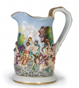 1230.  Jarra de porcelana esmaltada, siguiendo a Capodimonte.S. XIX.