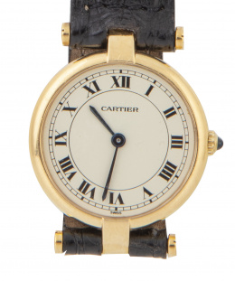 442.  Reloj CARTIER de señora en oro