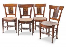 1267.  Juego de doce sillas de madera de nogal con el respaldo pintado con personajes populares.Francia, primer cuarto del S. XIX.